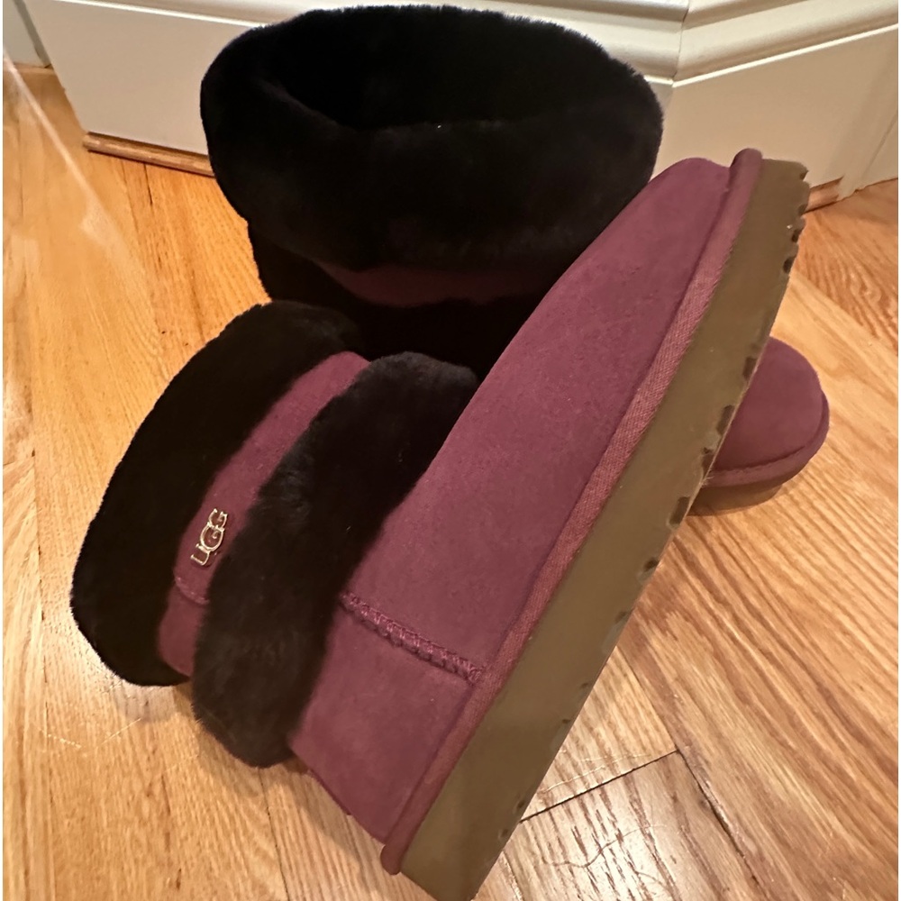 UGG Australia Fluff Mini Belted Women Boots maroon/purple/ burgundy size 8